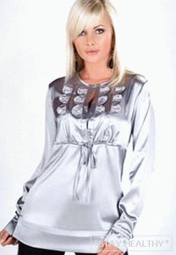 Camicette di raso alla moda. Modelli di camicette di raso