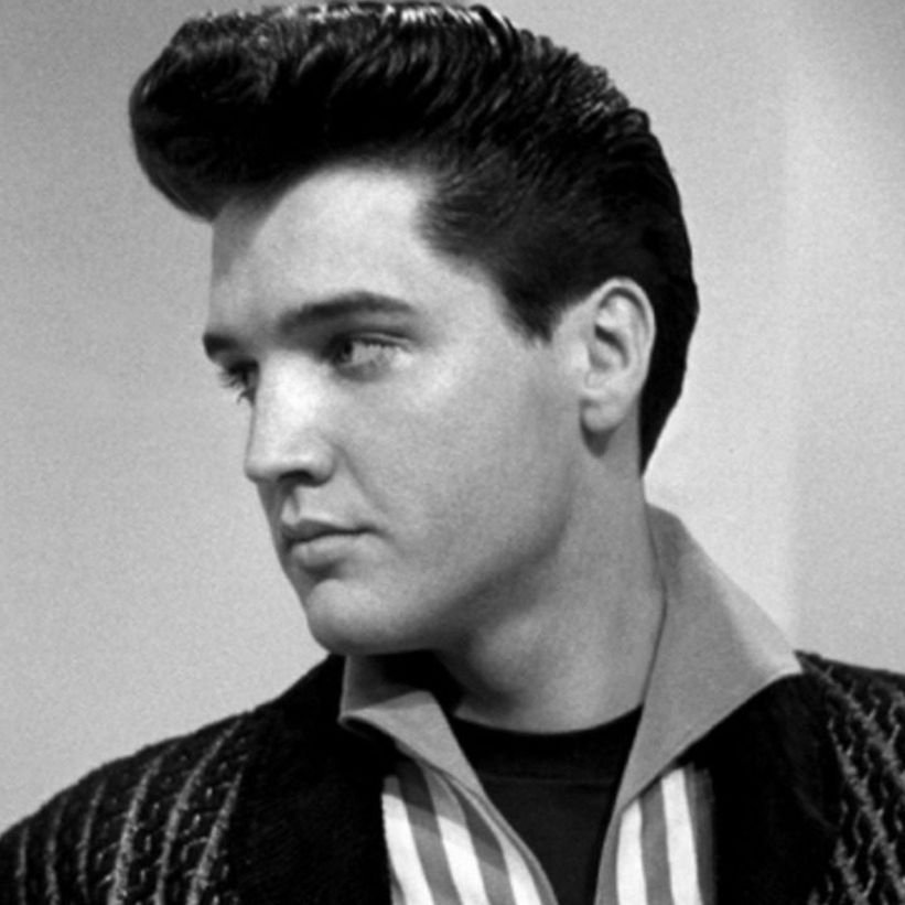 Bangs pompadour Elvis Presley